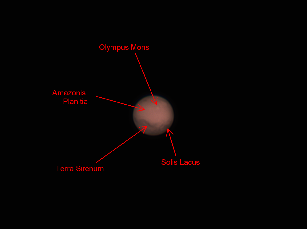 Wir sehen Mars zum Zeitpunkt seiner Opposition, am 7.12.2022 um 22:16 MEZ
Aufgenommen mit einer ZWO ASI224MC am Heliometer-Instrument der Kuffner-Sternwarte mit dem neuen
Triplett Objektiv 210/3000. Bild und Darstellung Heinrich Bauer.