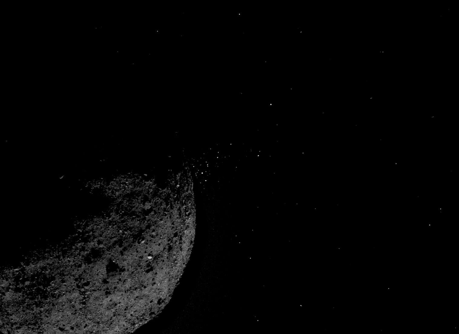 Asteroid Bennu beim Ausstoß von Partikeln am 19. Jänner. Bild: NASA/Goddard/University of Arizona/Lockheed Martin