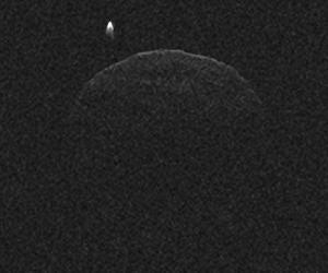 Bild des fast 3 km großen Asteroiden 1998 QE2