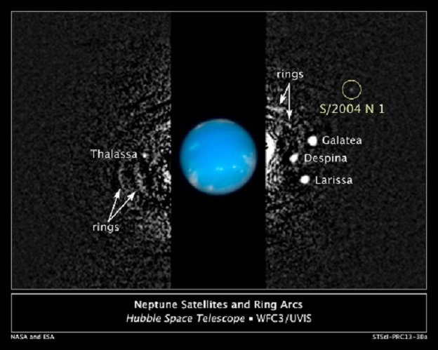Das Komposit-Bild vom Hubble-Telescope zeigt die Position des kürzlich entdeckten Neptun-Mondes, der die vorläufige Bezeichnung S/2004 N1 bekam.