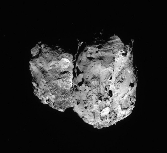 Komet 67P/Churyumov-Gerasimenko.  Distanz ca 96 km