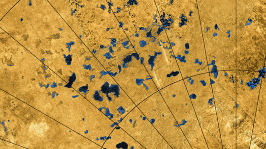 Radarbilder von der Raumsonde Cassini zeigen viele Seen auf der Titan-Oberfläche.
