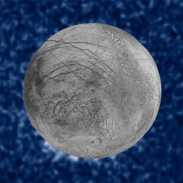 Das Komposit-Bild zeigt die Wasserdampf-Eruptionen bei der Position 7 Uhr auf dem Jupitermond Europa.