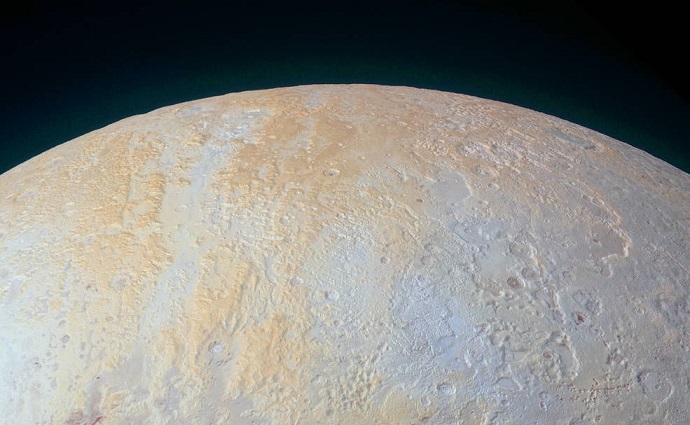 Die Canyons von Plutos Nordpol