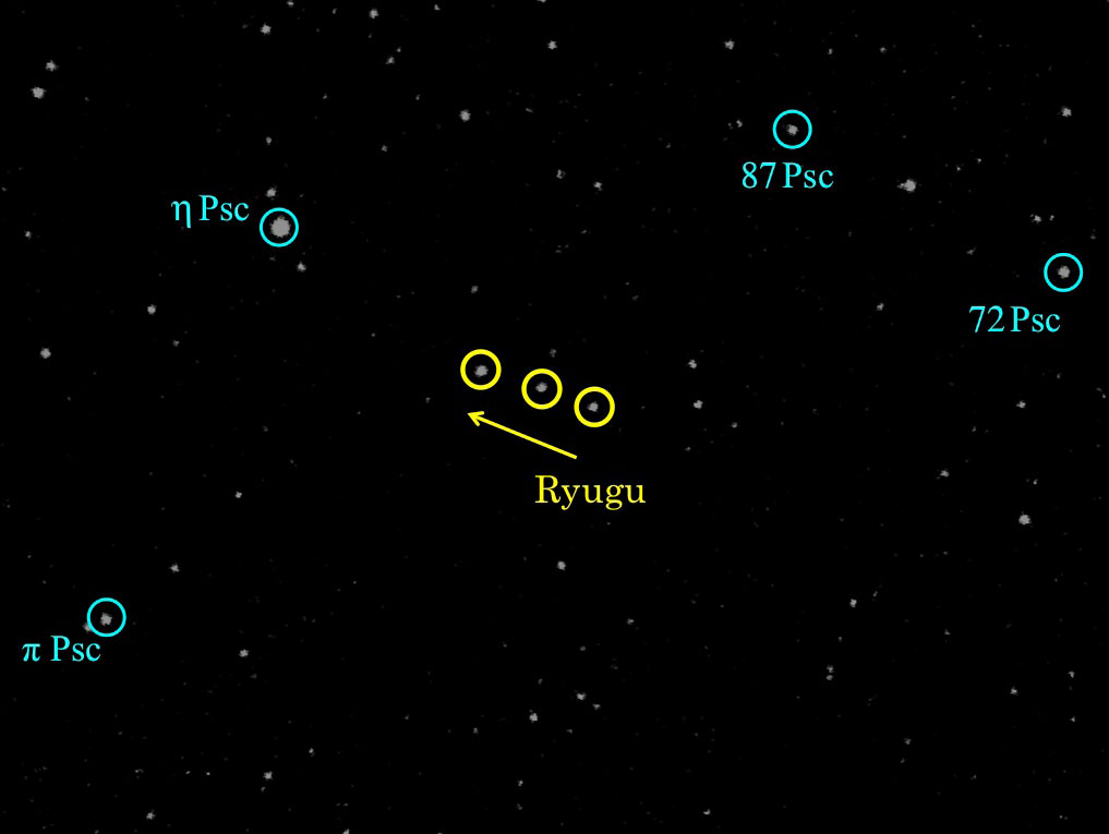 Foto vom Asteroiden Ryugu, aufgenommen mit dem Star Tracker. Bild: JAXA, Kyoto University, Japan Spaceguard Association, Seoul National University