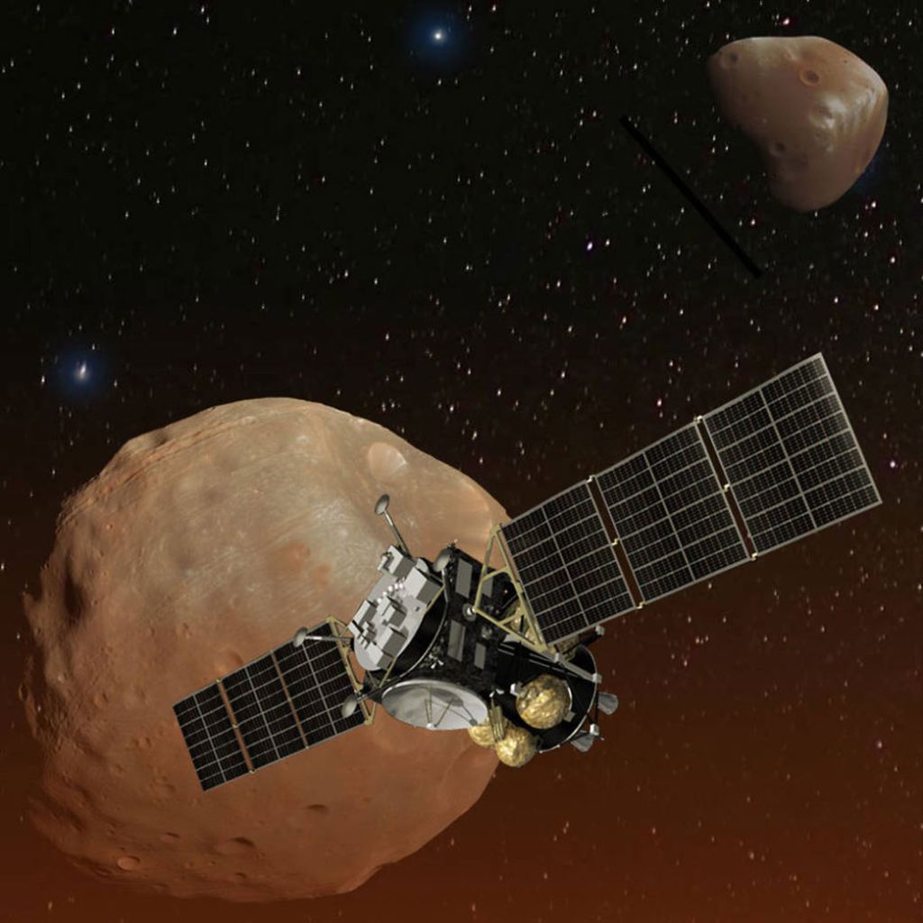 Eine künstlerische Darstellung von Japans Raumsonde Martian Moons eXploration (MMX) vor dem kleinen Marssatelliten Phobos. Credit: JAXA/NASA