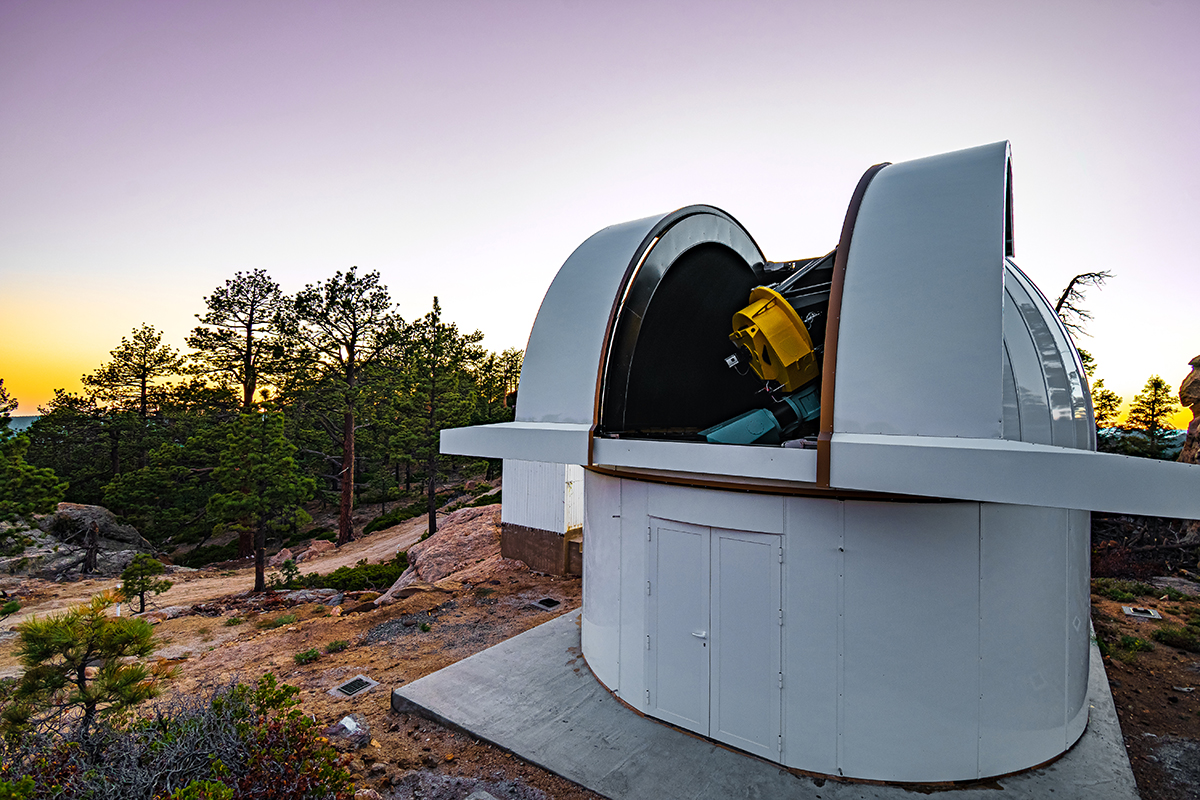 Das SAINT-EX-Observatorium. Credit: Institute of Astronomy, UNAM / E. Cadena