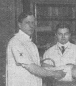Dr. Guido Engelmann, an der Wiener Poliklinik 1912